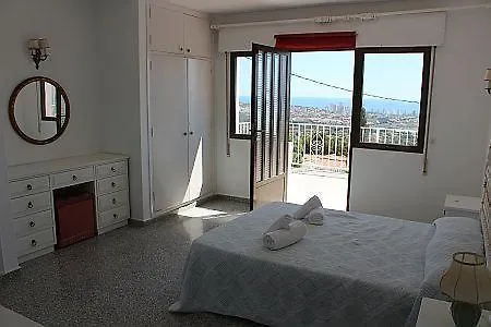 Ladera Villa